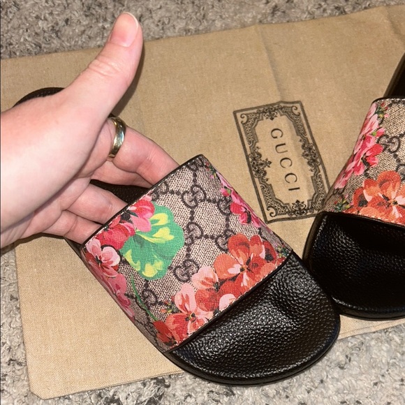 Gucci Slides Bloom Supreme slides - Picture 3 of 8